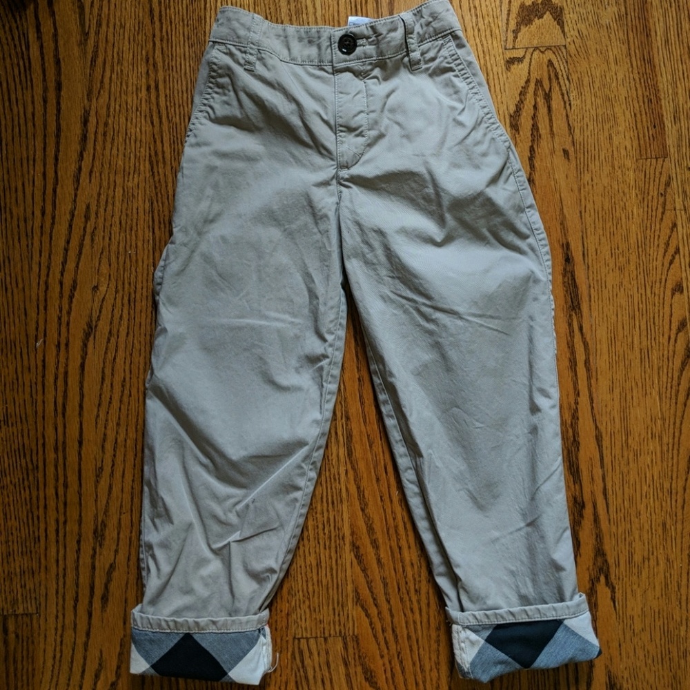 Size 4Y Burberry Kaki Classic Pants. EUC